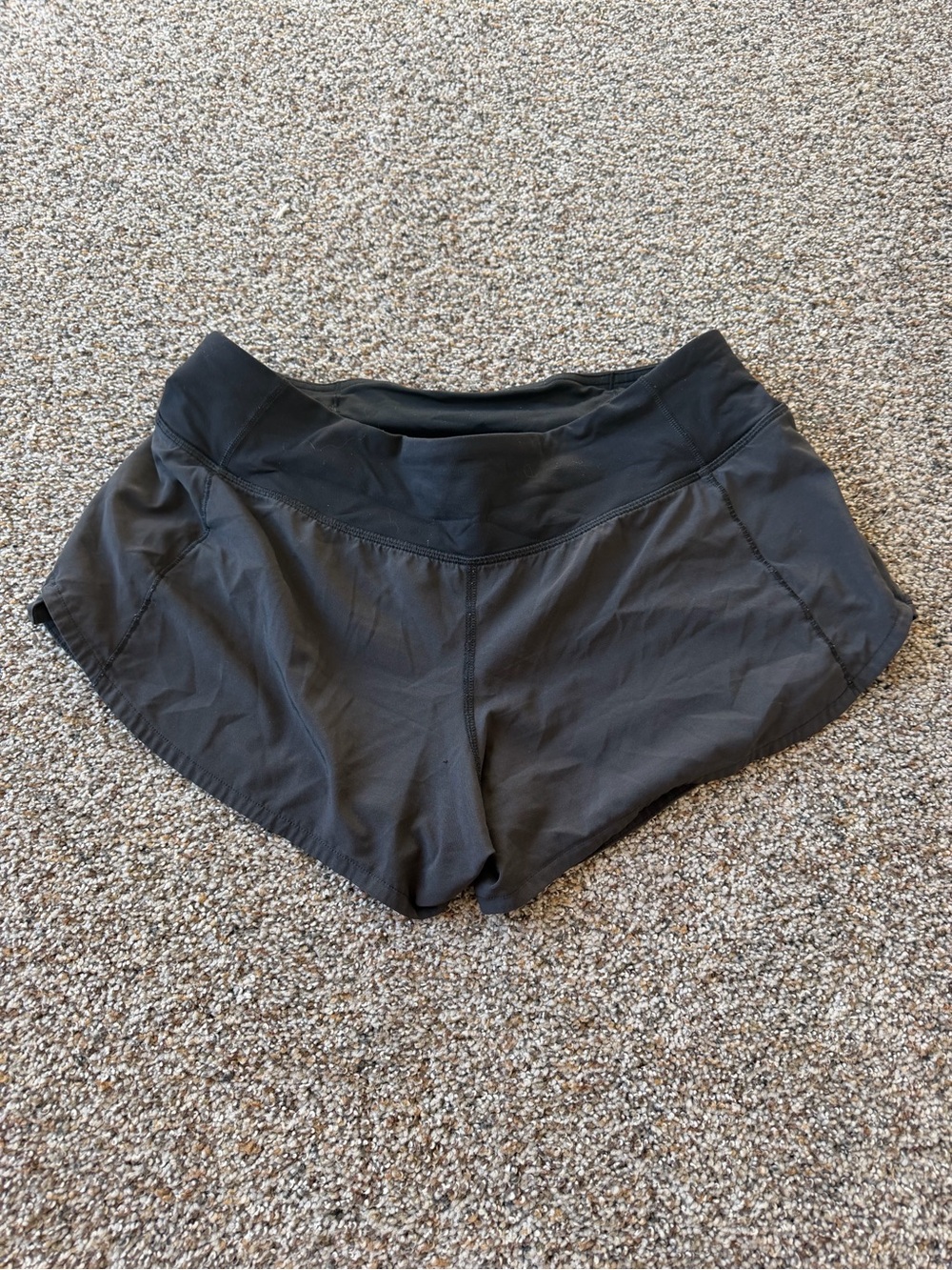 Lululemon Run Speed Short Ruffle Black W7186S 2011 2.5" Running Shorts